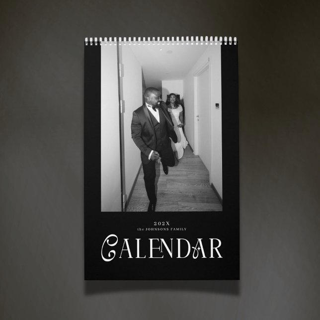 Modern Typography Custom Newlyweds Wedding Photo Kalender (Skapare uppladdad)