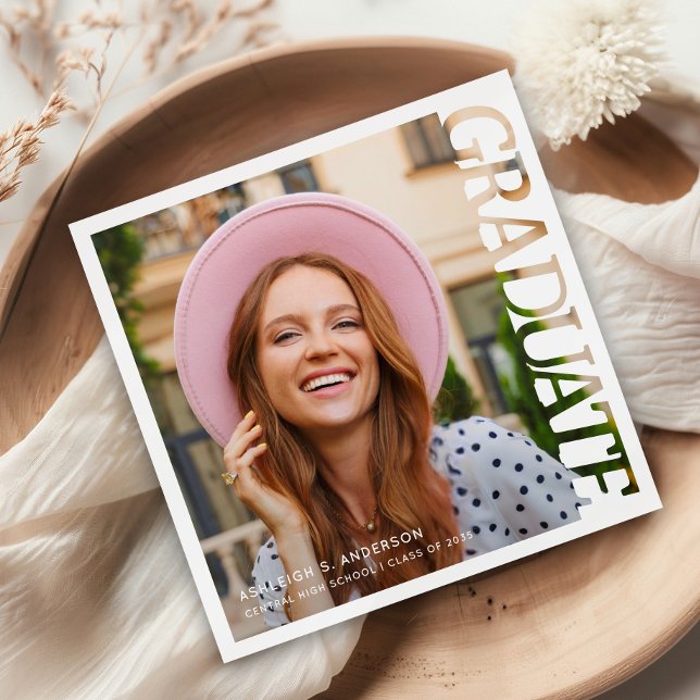 Modern Typography Graduate Photo Graduation  Pappersservett (Skapare uppladdad)