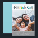 MODERN TYPOGRAPHY roligt, färgfoto porträtt Julkort<br><div class="desc">genom kat masard >> www.simplysweetPAPERIE.com << A toppen Simple Photo helgdag Card design för att fira säsongen med familj och vänner. Maximalt område för visning av din vackra familj! AVDELNING 1. Om du vill ändra storlek på eller flytta fotot slått klickar du på "anpassa det". 2 Du kan också ändra...</div>