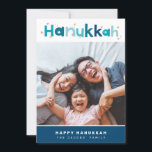 MODERN TYPOGRAPHY roligt, färgfoto porträtt Julkort<br><div class="desc">genom kat masard >> www.simplysweetPAPERIE.com << A toppen Simple Photo helgdag Card design för att fira säsongen med familj och vänner. Maximalt område för visning av din vackra familj! AVDELNING 1. Om du vill ändra storlek på eller flytta fotot slått klickar du på "anpassa det". 2 Du kan också ändra...</div>