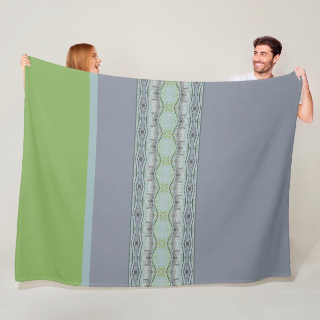 Modern utskrift med grått fleecefilt (På plats)