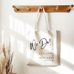 Modern vi gör Personligt bröllp svart text i Elega Tygkasse<br><div class="desc">Modern Vi gör Elegant CustomBlack Typography Bröllop Tote Bag</div>