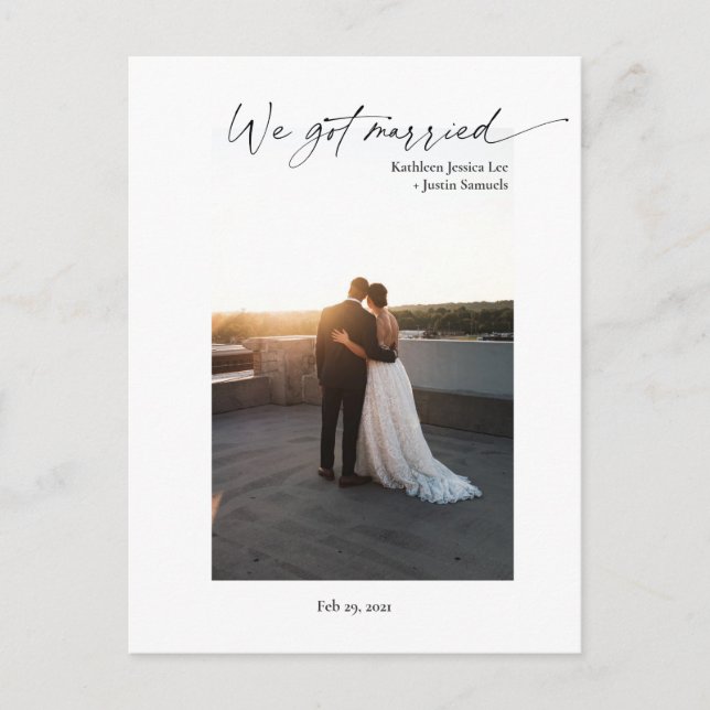 Modern Vi har gifte oss med en enkel överraskning  Vykort (Framsida)