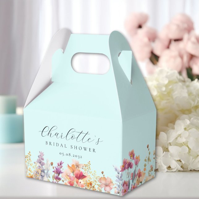 Modern, vildblomma, möhippa presentaskar (Modern, wildflower, bridal shower favor boxes with your name and date.)