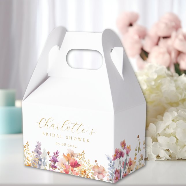 Modern, vildblomster, bröllopsfest presentaskar (Modern, wildflower, bridal shower favor boxes with your name and date.)