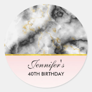 Modern vit Grått Marble med Guld Ribbon Birthday Runt Klistermärke