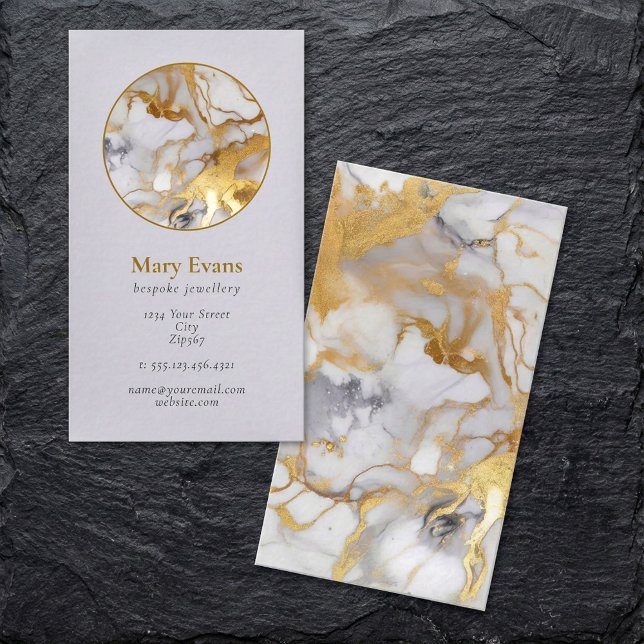 Modern vit och guld marmor-effekt visitkort (White and gold marble effect modern business card.)
