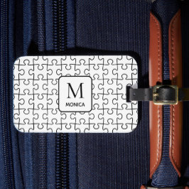 Modern vit puzzle Delara Monogram Bagagebricka