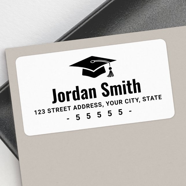 Modern vit studenten hat returadress adressetikett (Modern white graduation hat return address label)