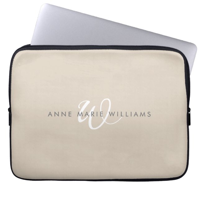 Modern vit Tan Skriptmonogram  Laptop Fodral (Framsidan)