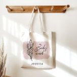 Modern Watercolor Blommigt  Bridesmaid Tote Bag Tygkasse<br><div class="desc">Modern illustration av vattenfärgen med ett penseldrag och enkla skisserade blommigtar i kombination med ett handskrivet skript av eleganten "bridesmaid" för en perfekt bröllopsgåva. Monogram finns i sans serif-teckensnitt och är enkelt att personlig.</div>
