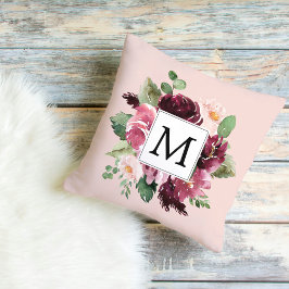 Modern Watercolor Flowers Monogrammed Kudde