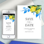 Modern Watercolor Lemon Mediterranean Spara Datumet<br><div class="desc">Meddela din förlovning med det här moderna Spara datumkortet. Den har en blandning av klassisk och skripttypografi med en pärm av min ursprungliga vattenfärgscitroner med blå gult på en skarp vit bakgrund. Använda mallen fält att anpassa med ditt namn och bröllop-datum. Välj mellan en mängd lagrar med kvalitetskort. Min favorit...</div>