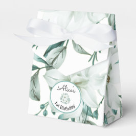 Modern White Magnolia Greenery Birthday Presentaskar