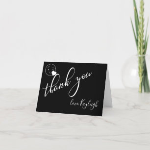 Modern White on Black Kissy Wink Emoji Tack Kort
