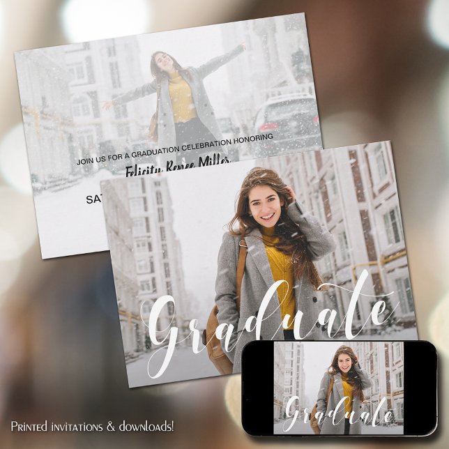 Modern White Script Photo Studenten Inbjudningar (Skapare uppladdad)