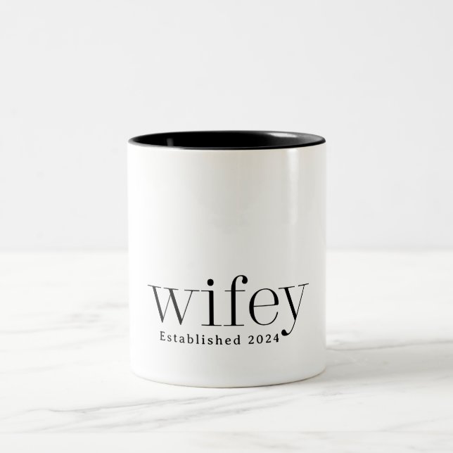 Modern Wifey-fru Två-Tonad Mugg (Center)