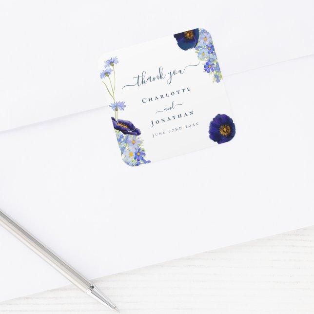 Modern WildblommBlue Bröllop Tack Fyrkantigt Klistermärke (Wildflower blue wedding thank you sticker, easy to personalize)