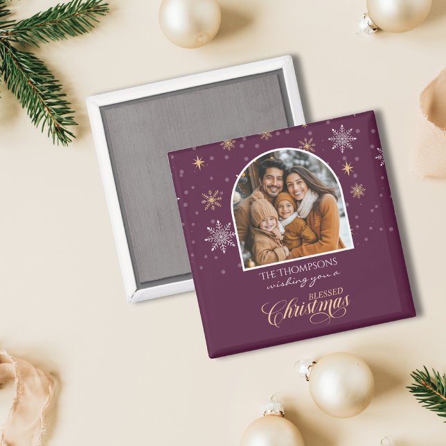 Modern Winter Snöflingor Photo Burgundy jul Magnet (Skapare uppladdad)