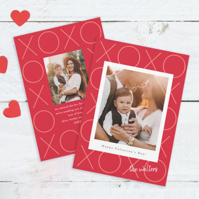 Modern XOXO Ram-fotohjärtans dag Julkort (Modern double sided 2 photo valentine's day card with XOXO border and script names.)