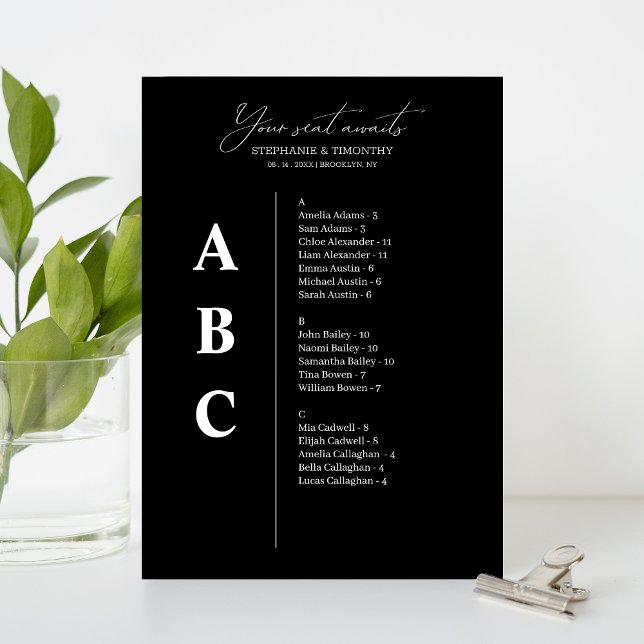 Moderna alfabetiska Bröllop-gästkort (Convenient and organized wedding seating chart with alphabetical name arrangement.)