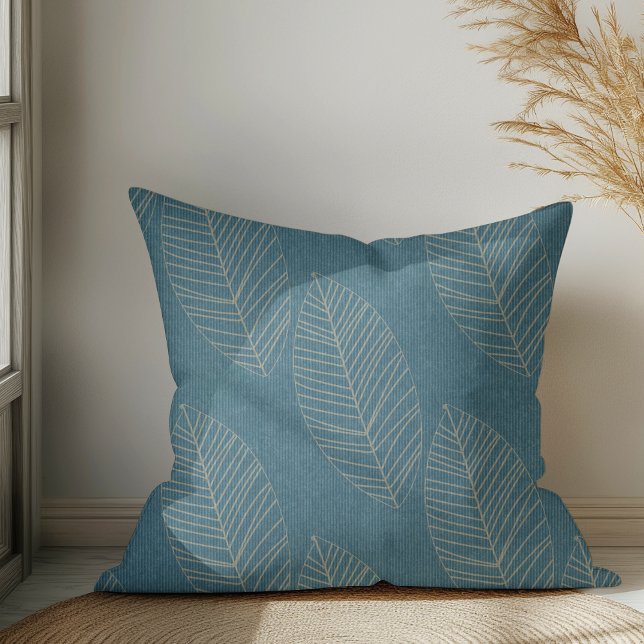 Moderna Boho Botaniska blad på oceanblått tyg Kudde (Skapare uppladdad)