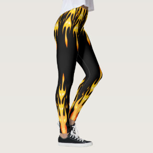 Moderna orange gula eldflammor på svart leggings