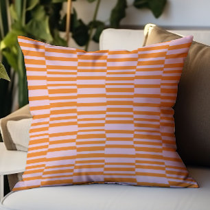 Moderna randiga geometriska mönster rosa orange kudde