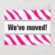 Moderna rörs vykort med rosa zebra ränder (Front)
