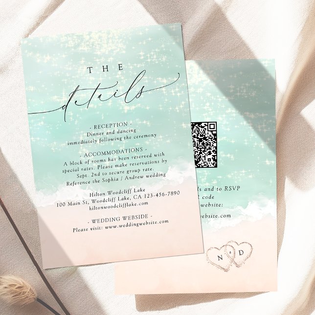 Moderna skript Sandhjärtan Strandbröllop Detaljer Tilläggskort (Modern Script Sand Hearts Beach Wedding Details Enclosure Card)
