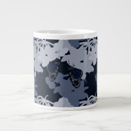 Moderner Purpur Schmetterling & Bluete Jumbo Mugg