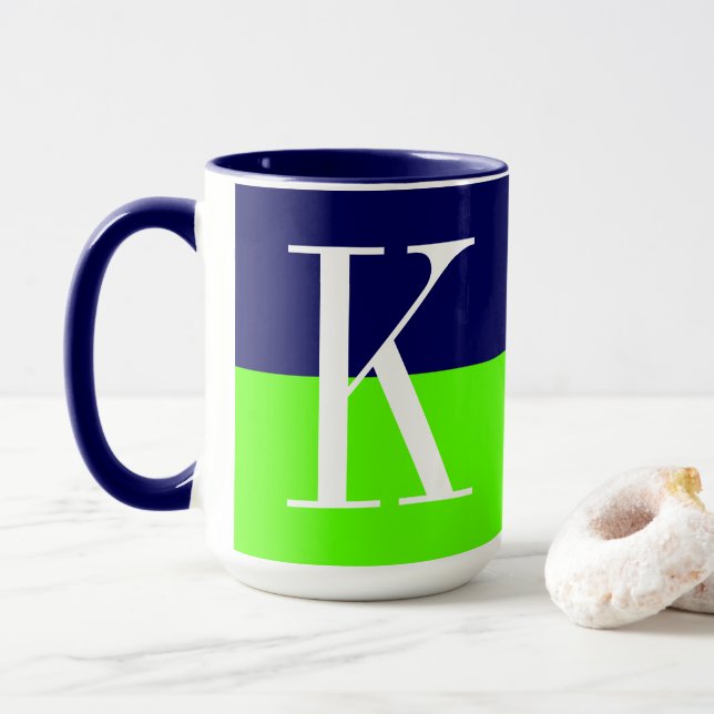 Modernt coolt och stilrent tvåtonsmonogram mugg (Med munk)