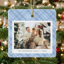 Modernt julfoto med blå rutig familj