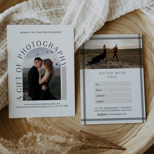 Modernt linjerat arkitekturfoto presentkort (Skapare uppladdad)