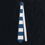 Modernt marinblått vitrandmönster slips<br><div class="desc">Modernt marinblå och vitrandmönster. Planlägg vid den GraphicsByMimi ©trendiget som är nautisk, mod, preppy, djärvt, planlägger det randiga mönster med breda horisontalrandar dig kan lämna som är eller använder som en mallbakgrund för att skapa din egna unika design för en-av-en-sorten randmönster, genom att välja redigeramenyn och att tillfoga din egna...</div>