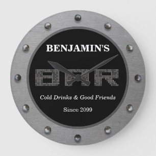 Modernt minimalistiskt vägglås i Pub Stor Klocka