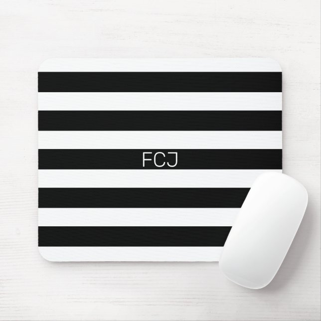 Modernt monogram med svarta och vita ränder musmatta (Med mus)
