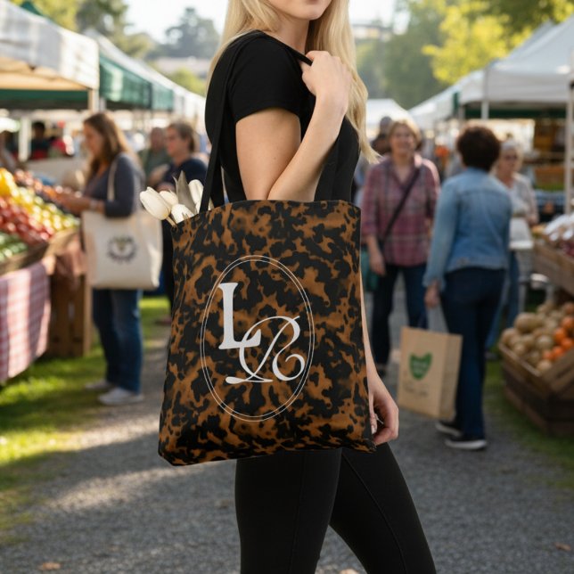 Modernt monogram Sköldpaddsskalstryck Tygkasse (Add a touch of chic charm to your phone with this Elegant Typography Monogram Tortoise Shell Tote!)