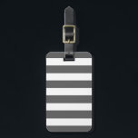 Modernt mönster för randar för kolgråttvit bagagebricka<br><div class="desc">Modernt mönster för kolgrått- och vitrandar. Planlägg vid den GraphicsByMimi ©trendiget som är nautisk, mod, preppy, djärvt, planlägger det randiga mönster med breda horisontalrandar dig kan lämna som är eller använder som en mallbakgrund för att skapa din egna unika design för en-av-en-sorten randmönster, genom att välja redigeramenyn och att tillfoga...</div>