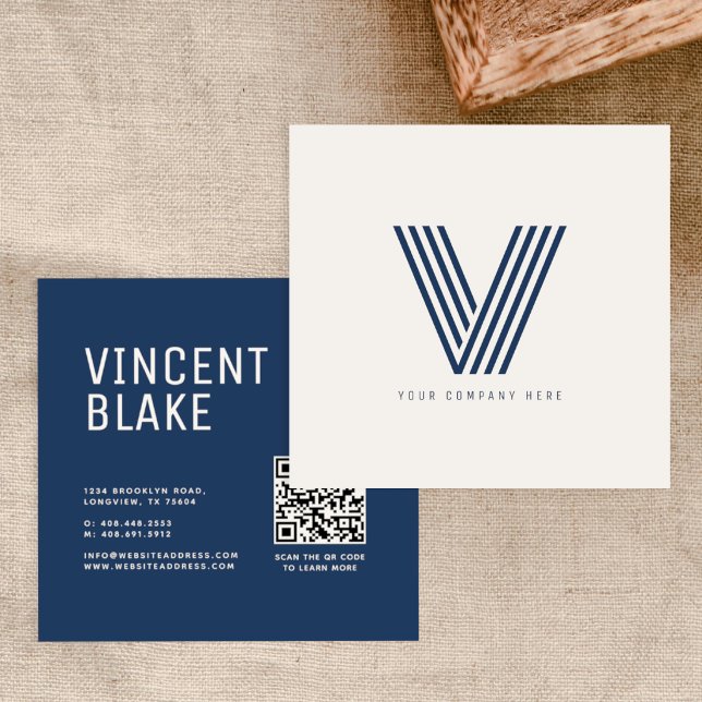 Modernt Navyblått Monogram QR-kod Professionell Fyrkantigt Visitkort (Skapare uppladdad)