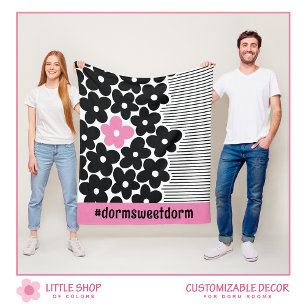 Modernt rosa och svart blommigt sovrumsrum fleecefilt