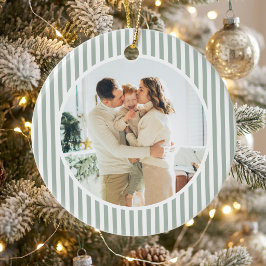 Modernt Sagegrönt Randigt Jul Familjefoto Julgransprydnad Keramik