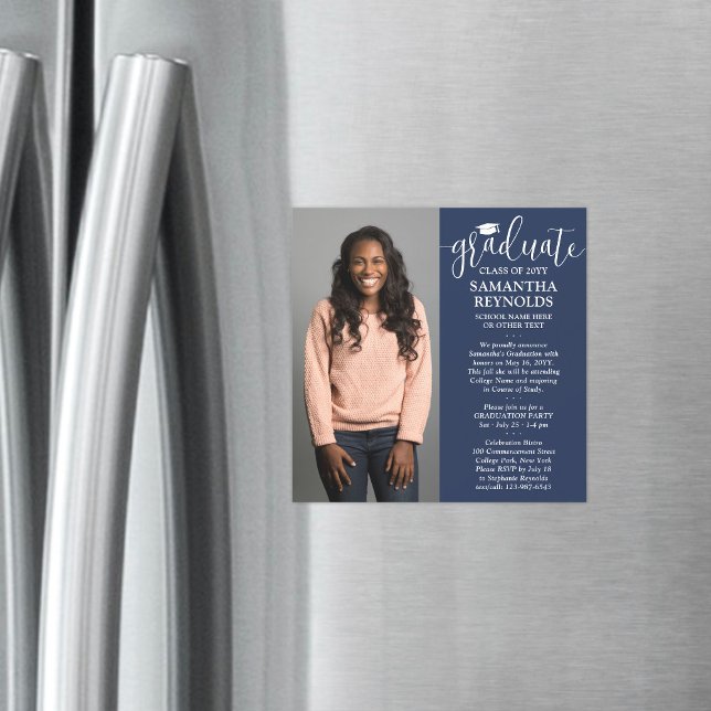 Modernt skript Marinblå & Vit 1 Foto Examen Magnetisk Inbjudningskort (Skapare uppladdad)