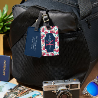 Modernt vallmoblommönster med rosa monogram bagagebricka