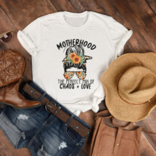 Moderskap Chaos och Kärlek T Shirt