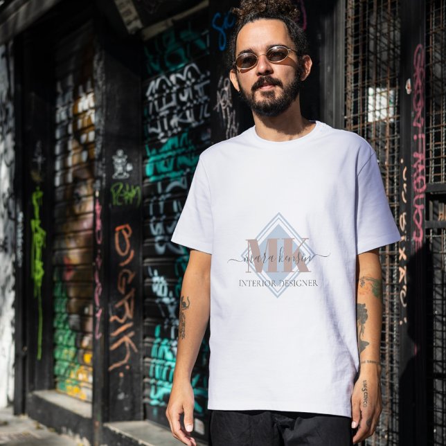 Modert Mocha Mousse Monogram Dusty Blue T Shirt (Skapare uppladdad)