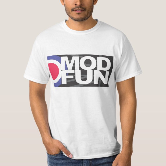 MODET (ROLIGT) uppsätta som mål T Tee Shirt (Framsida)