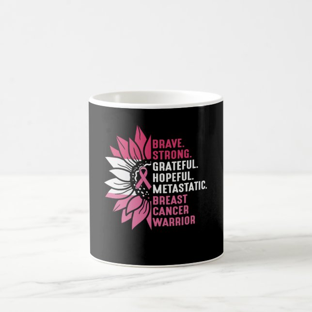 Modig och tacksam medvetenhet om bröstcancer kaffemugg (Center)