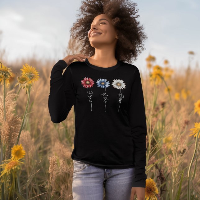 Modiga Amerikanska Blommigtens hem T Shirt (Skapare uppladdad)
