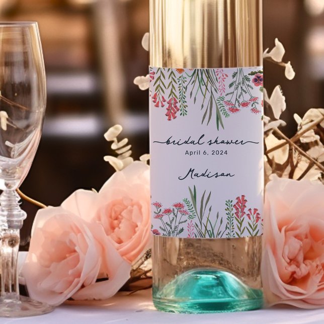 Möhippa av färgämnen för Wildblomma Vinflaska Etikett (Colorful Wildflower Bridal Shower Wine Label)